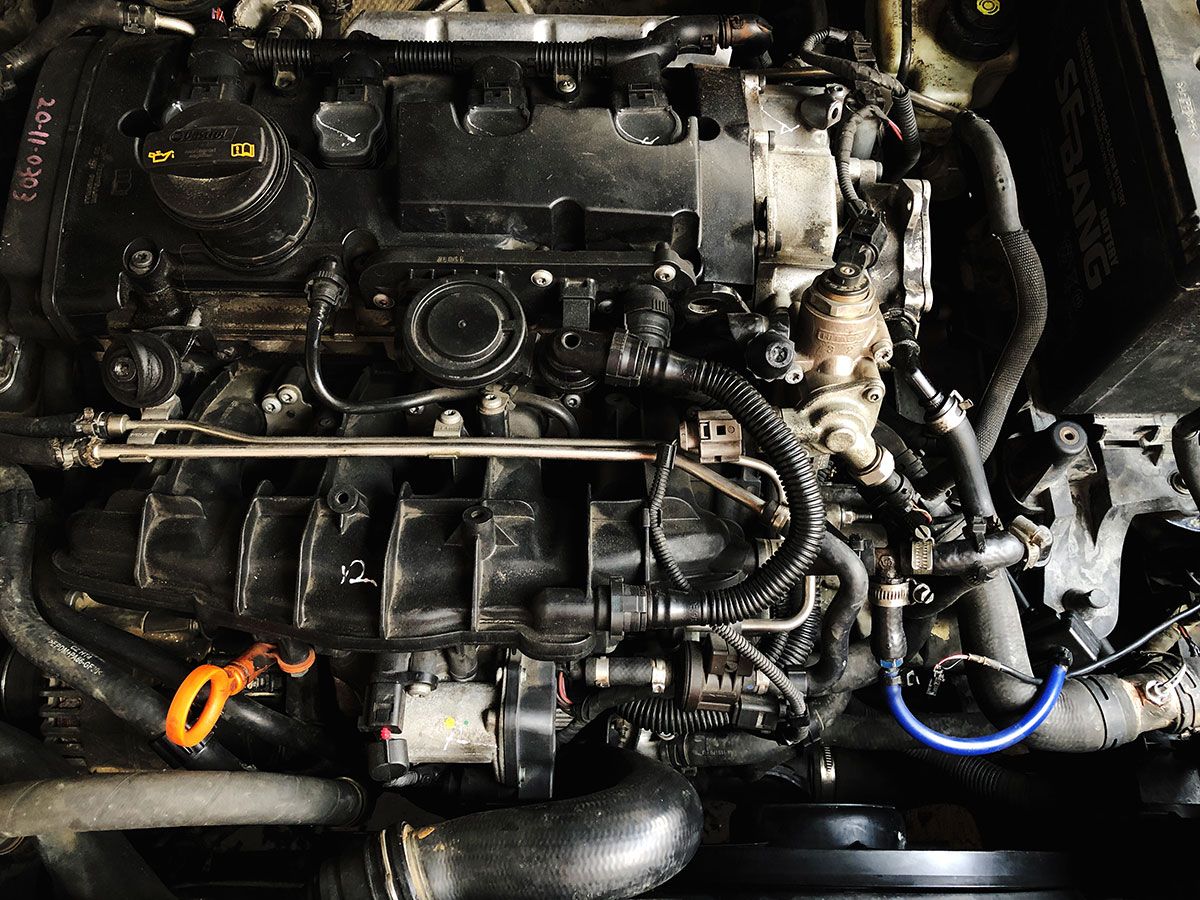 car-components-under-the-bonnet-2025-03-08-05-14-35-utc